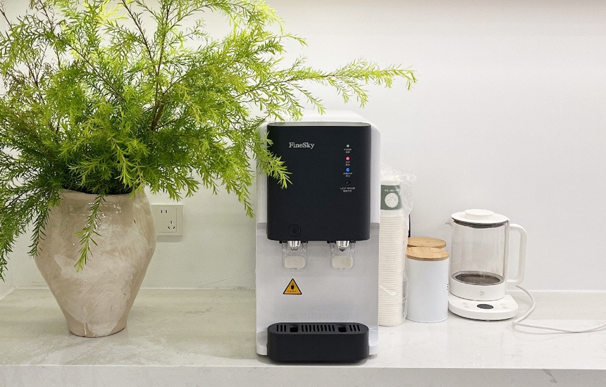 上海嘉定客戶訂購(gòu)二臺(tái)臺(tái)式直飲機(jī)FR-485